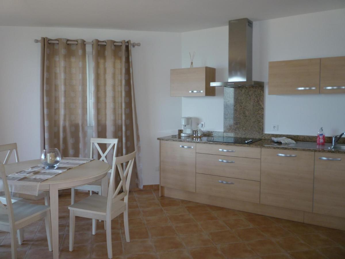 Appartement Pied Dans L Eau Et Vue Mer Magnifique Sartène Exteriér fotografie